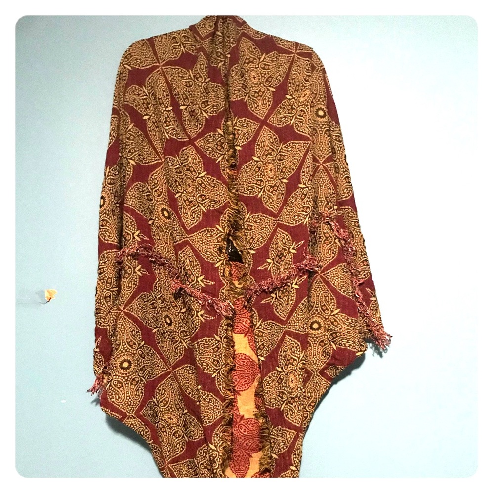 Flowy, printed kimono from Free People